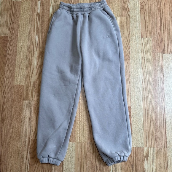 Comfrt Bark Signature Hoodie + Sweatpants - Picture 12 of 14